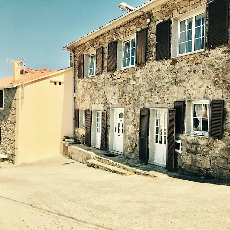 Casa De Piedra 